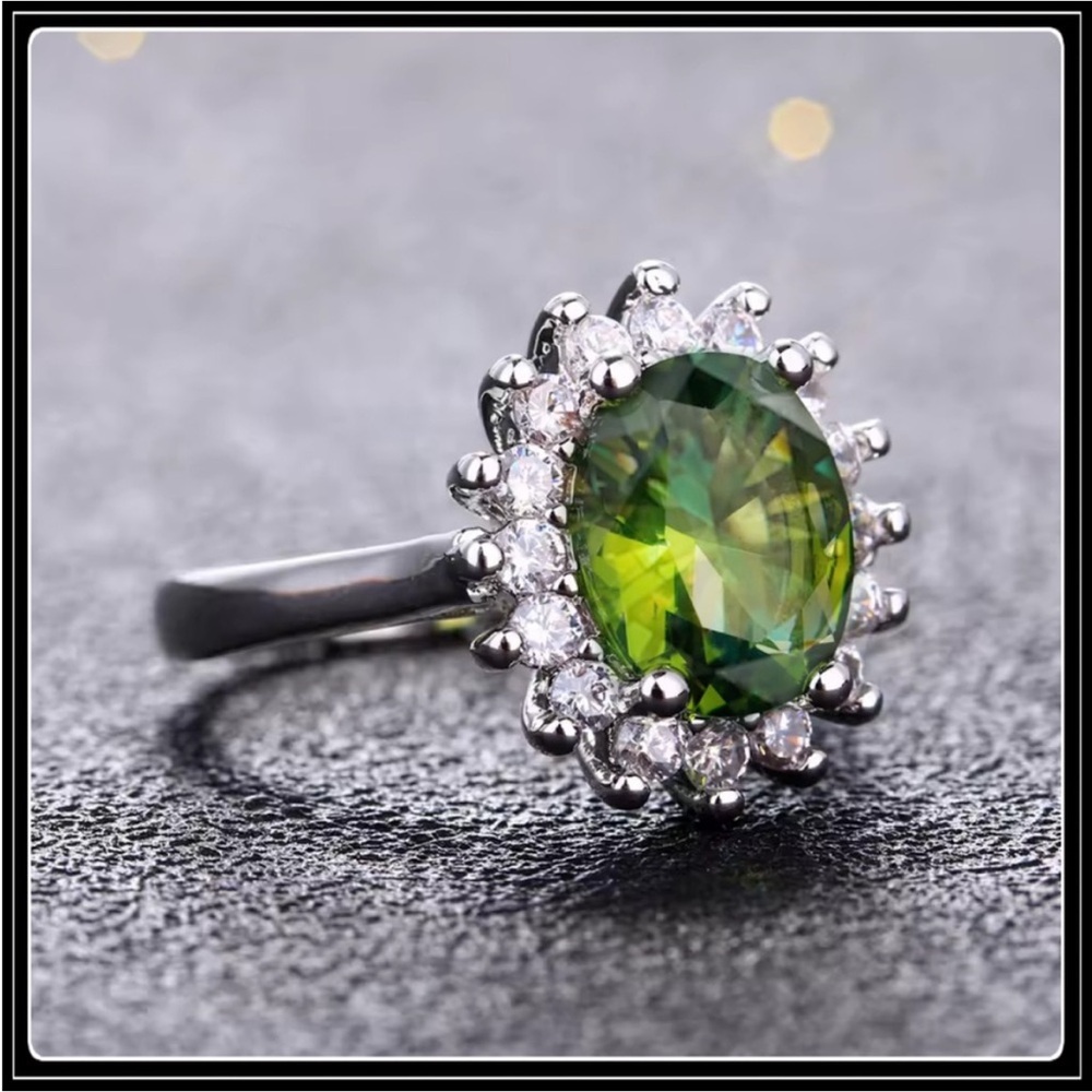 NEW 925 SILVER OLIVE DIAMOND GREEN HALO STATEMENT COCKTAIL RING - Picture 3 of 4